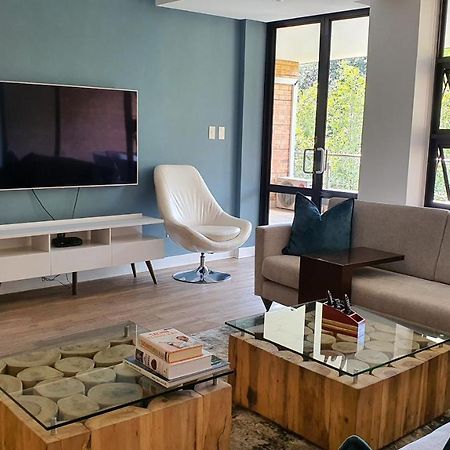 Zuri Residences At Ten Degrees Johannesburg Kültér fotó