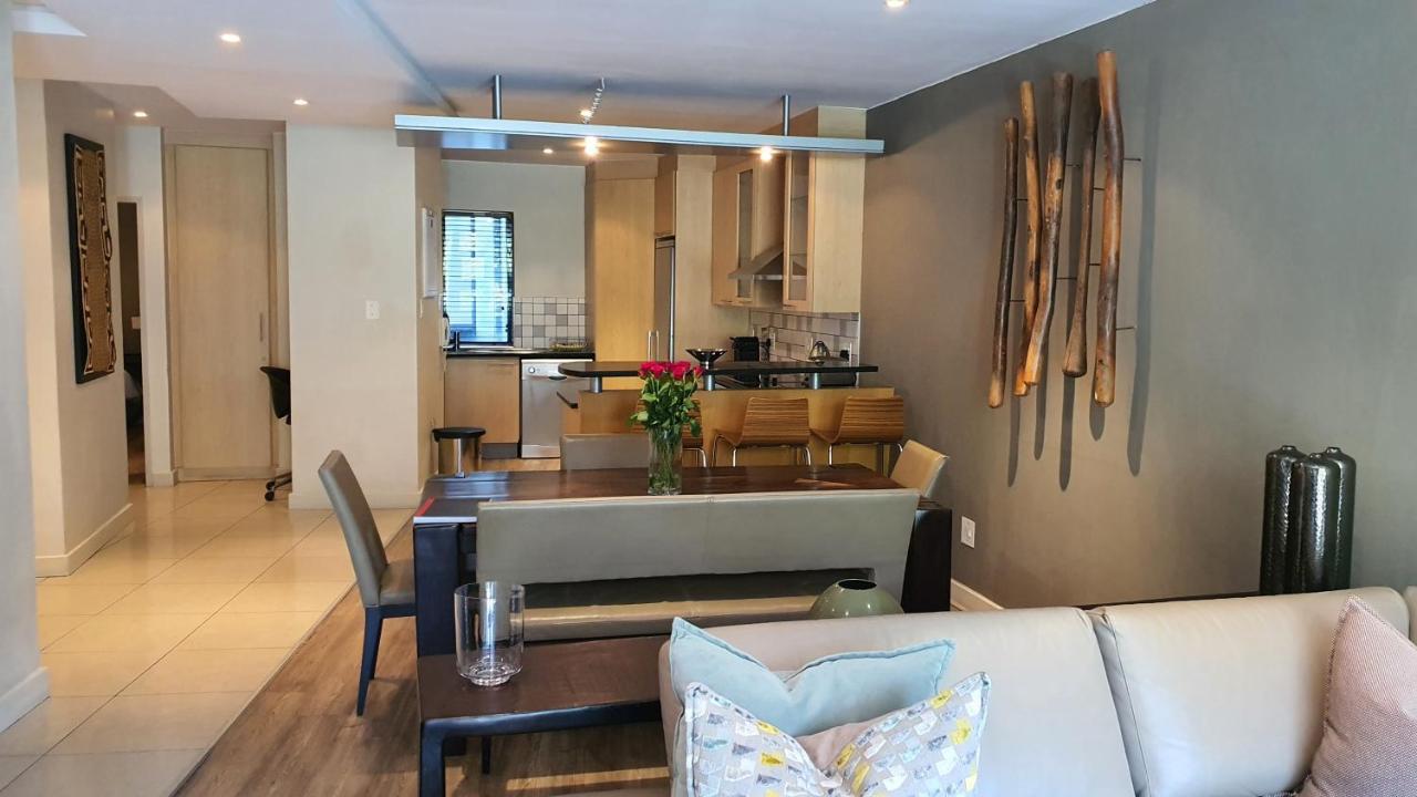 Zuri Residences At Ten Degrees Johannesburg Kültér fotó