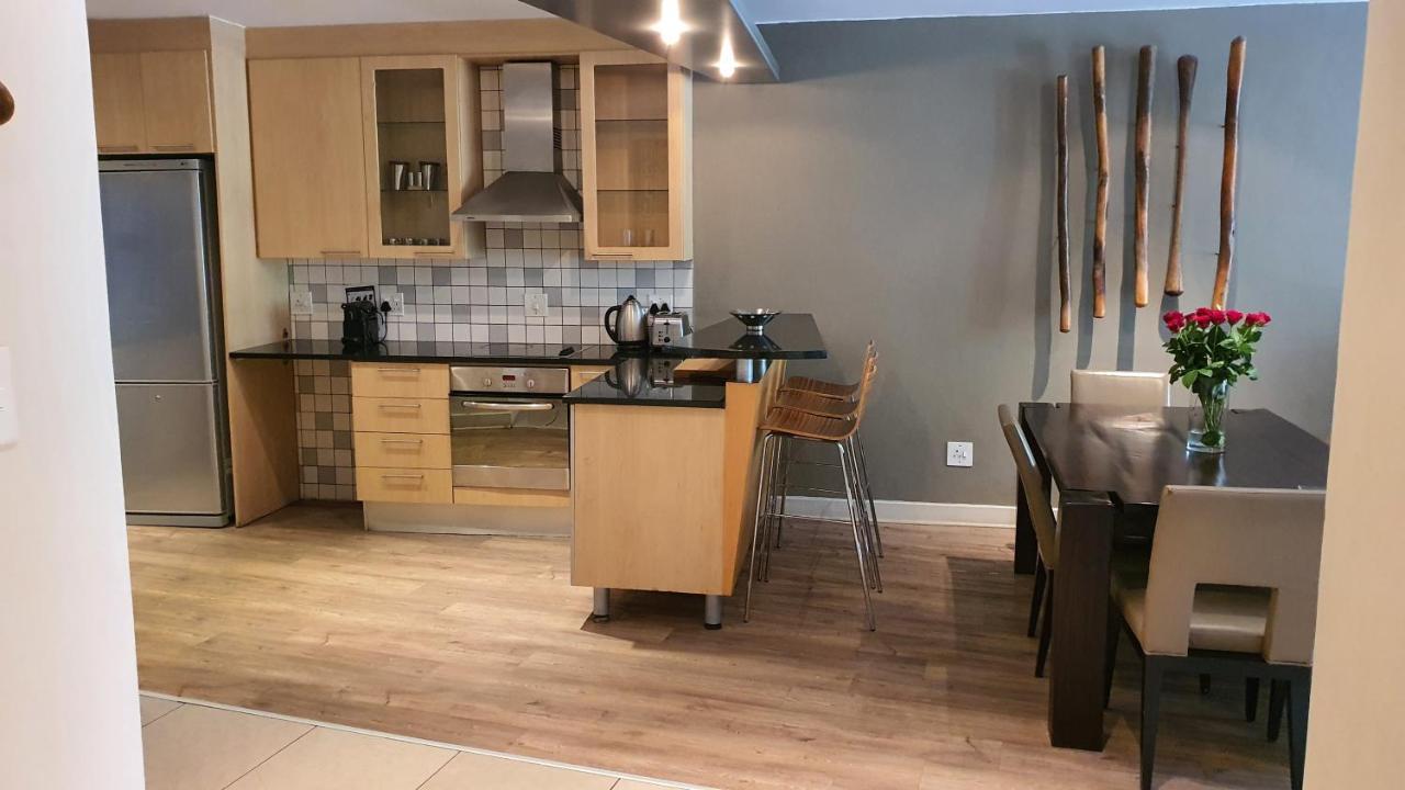 Zuri Residences At Ten Degrees Johannesburg Kültér fotó