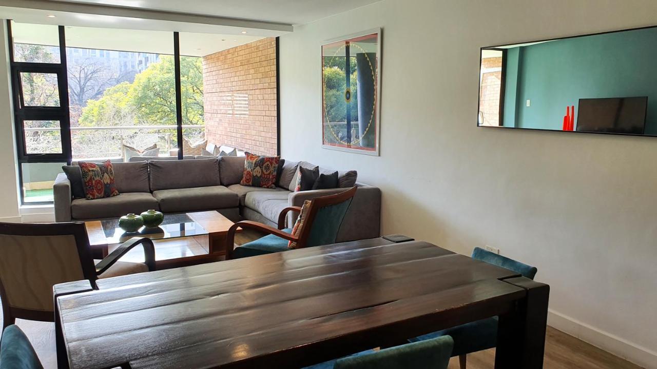 Zuri Residences At Ten Degrees Johannesburg Kültér fotó